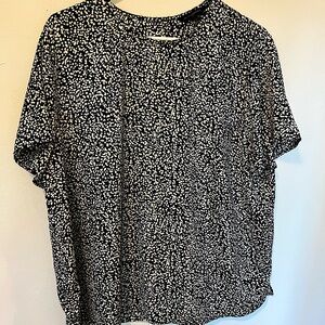 Banana Republic Factory women’s blouse.